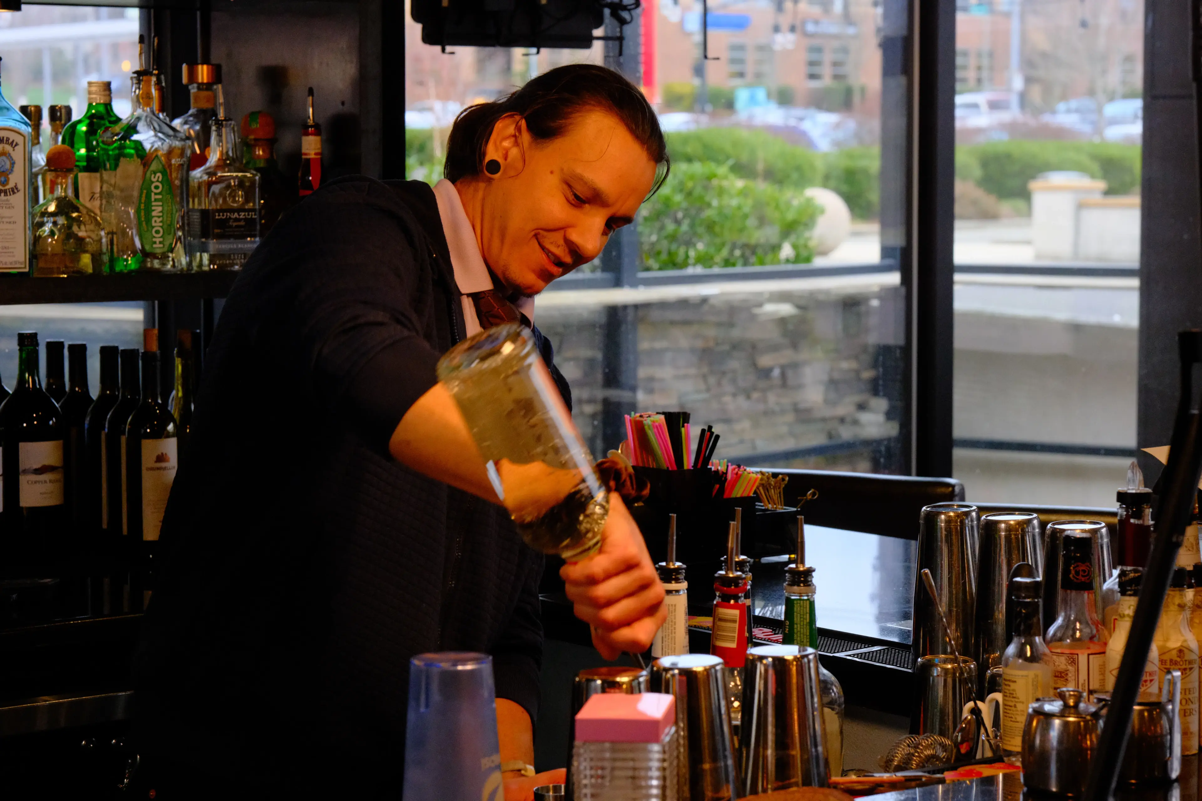 Signature bar pour at Zen Sushi & Bar